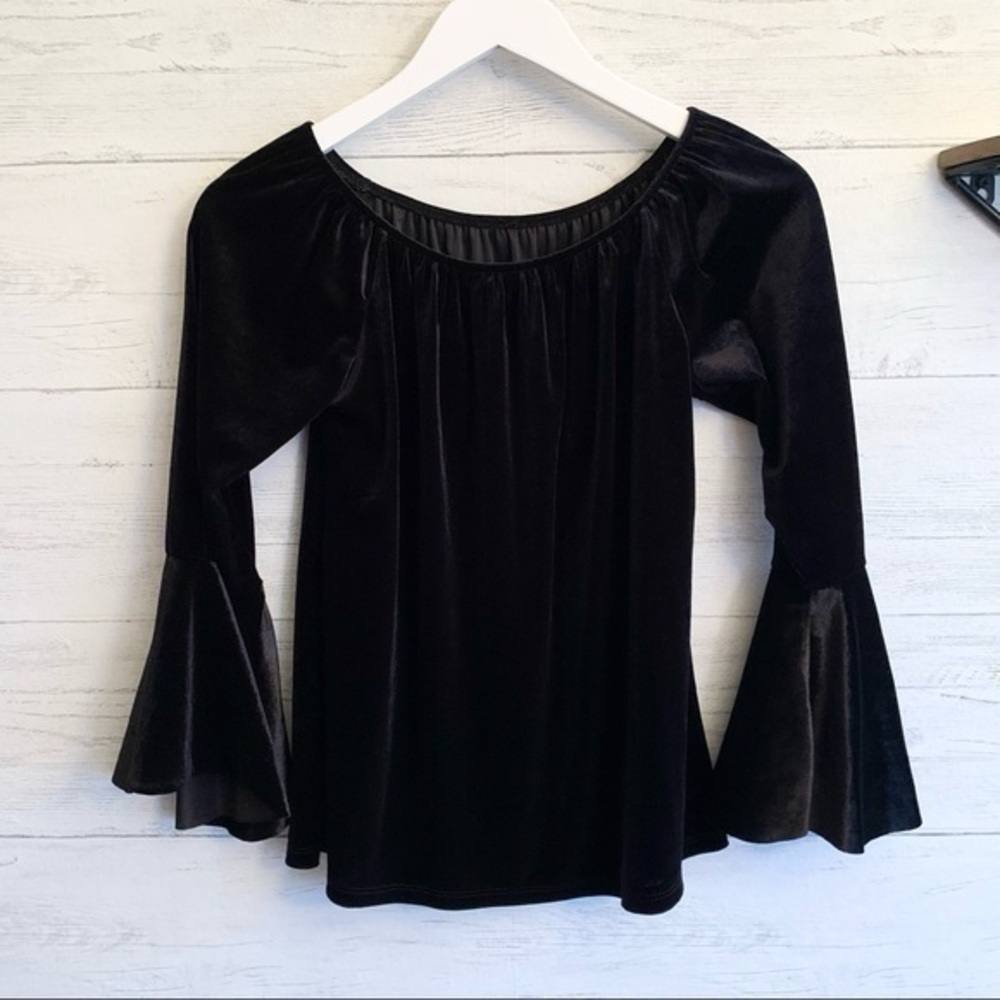 Black Scoop Neck Velvet Bell Sleeve Top